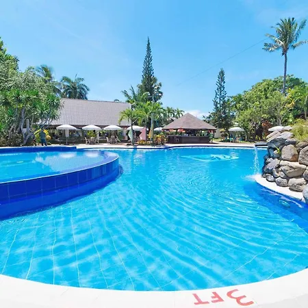 Hotel Reddoorz Premium @ The Ritz Garden Oases